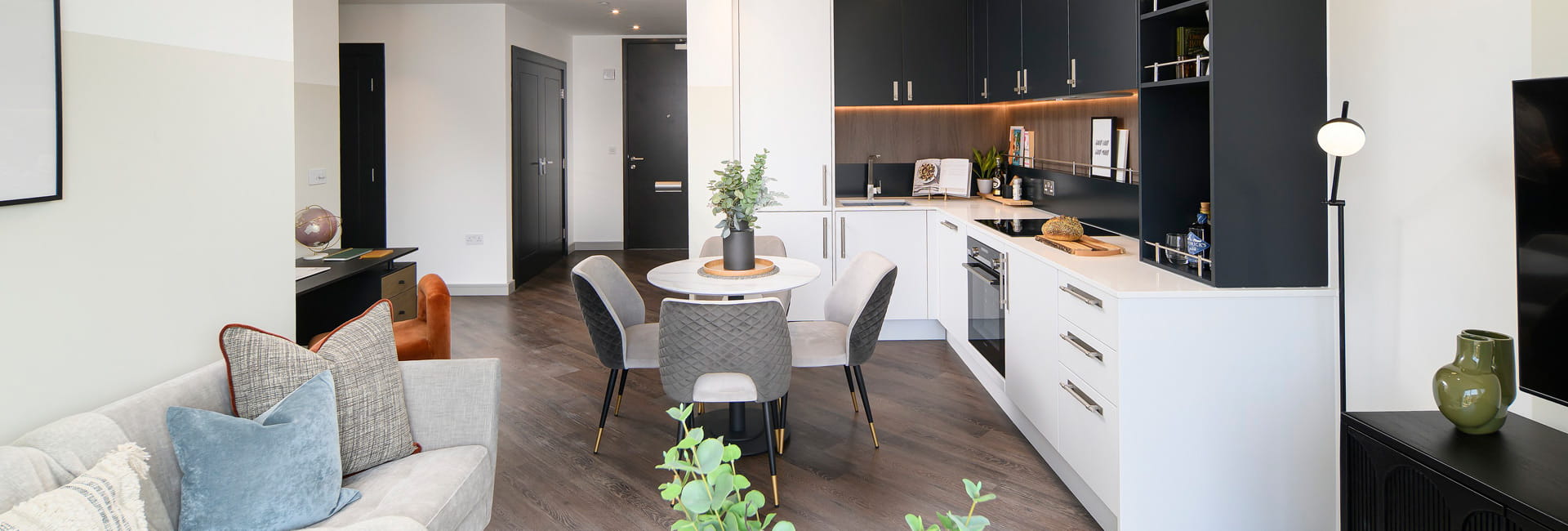 2 bedroom apartment for sale